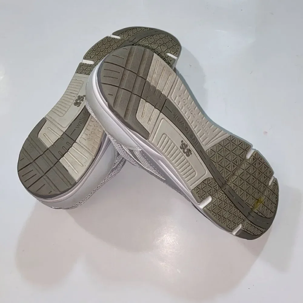 SAS Stylish White and Gray Sneakers Size 10.5 Unisex